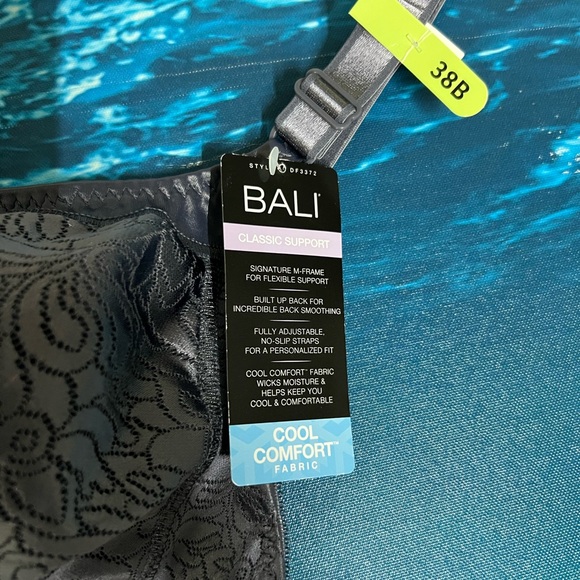 Bali Women's Elegant Black Lace Bra 38B - Picture 2 of 10